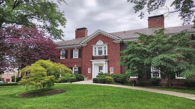 Bronxville Public Library in Bronxville, New York